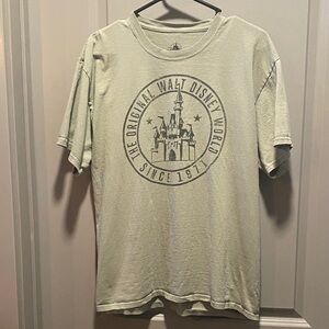 Walt Disney World Castle Tee Mens Large 100 Cotton Disney Graphic Shirt